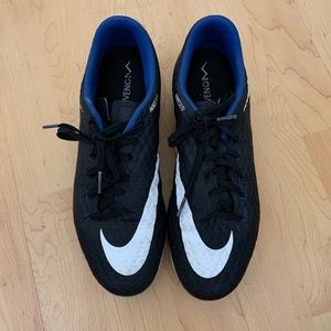 Nike Hypervenom Soccer Cleats Women’s Size 8
